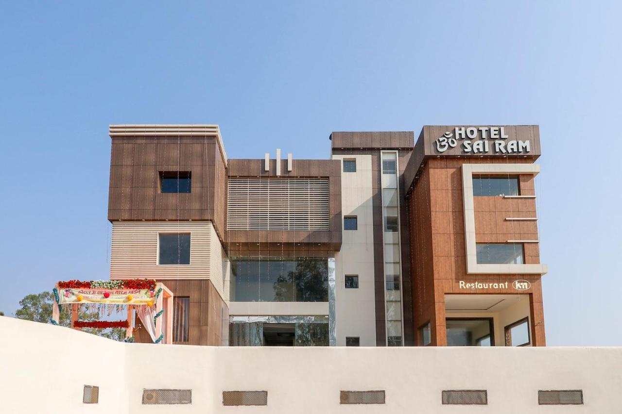 Capital O 63158 Hotel Om Sai Ram Chhatarpur Kültér fotó