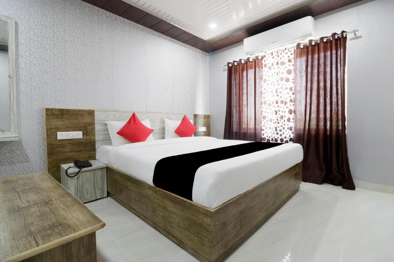 Capital O 63158 Hotel Om Sai Ram Chhatarpur Kültér fotó