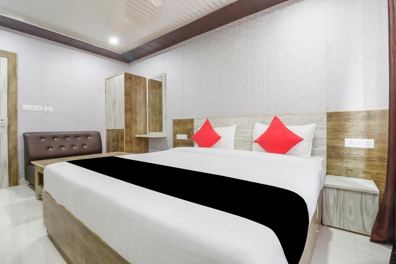 Capital O 63158 Hotel Om Sai Ram Chhatarpur Kültér fotó