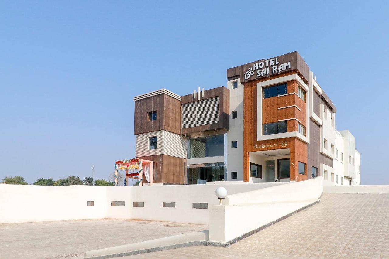 Capital O 63158 Hotel Om Sai Ram Chhatarpur Kültér fotó